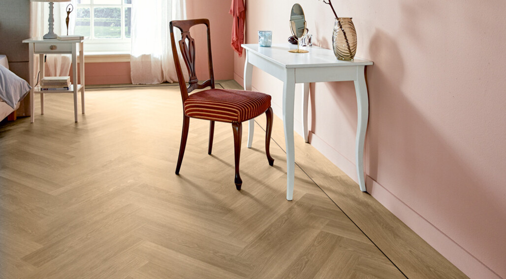 Parva-River-Oak---41319---Rhone---Room