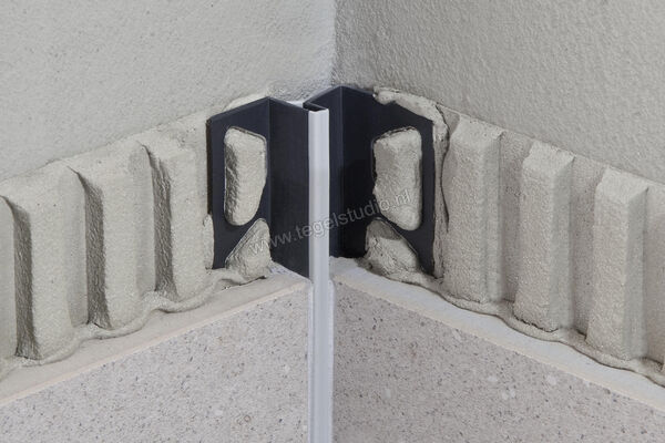  Schlüter Systems DILEX-EKE Hoekvoegprofiel PVC (polyvinylchloride) BW - zuiver wit Sterkte: 8 mm Lengte: 2,5 m EKEU8/O7BW | 298123