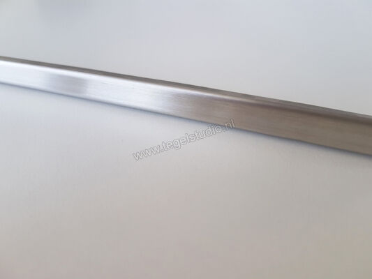 Schlu-line Jolly-EG FEG110 Afsluitprofiel L-Profiel 2,5 m Profiel Roestvrij staal Roestvrij staal geborsteld Sterkte: 11 mm Lengte: 2,5 m FEG110 | 30816