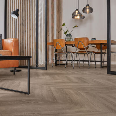  Mflor Parva Oak Chevron PVC Hout structuur Dryback Hongaarse punt 80x13.3cm MF42213 | 461254